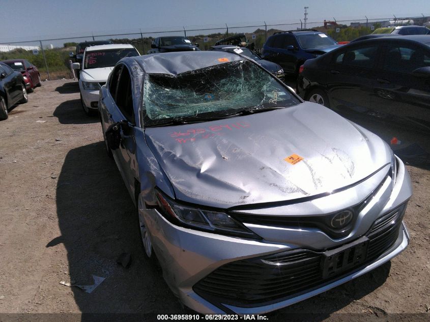 2018 TOYOTA CAMRY LE/SE/XLE/L - 4T1B11HK6JU138438