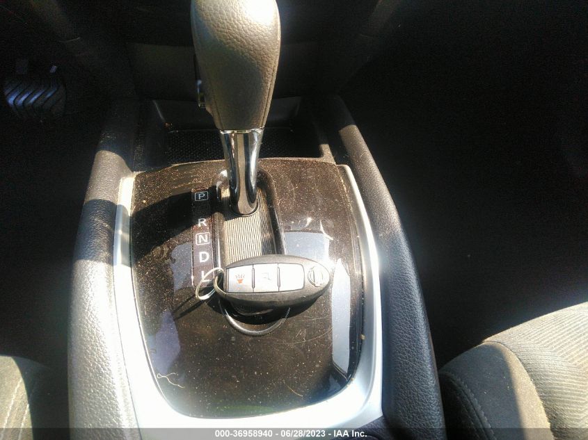 2016 NISSAN ROGUE SV - KNMAT2MT8GP607213