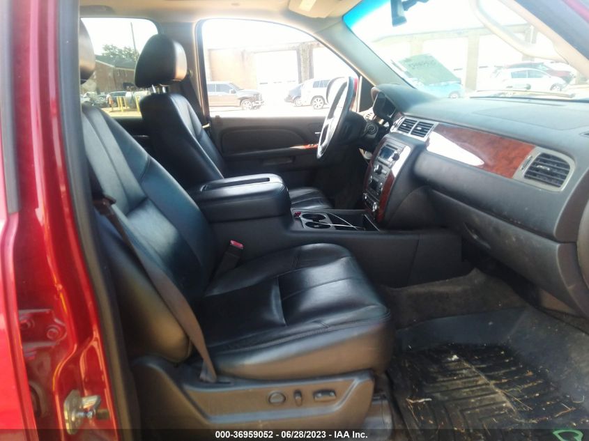 2013 CHEVROLET SUBURBAN LT - 1GNSKJE79DR284736
