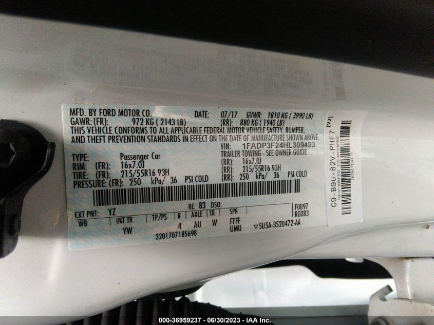 2017 FORD FOCUS SE - 1FADP3F24HL309493