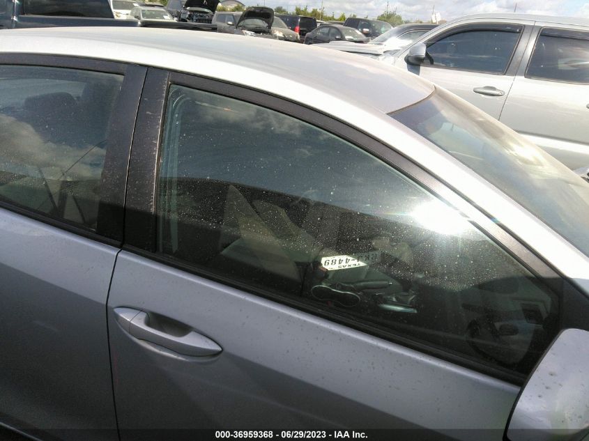 2019 TOYOTA COROLLA L/LE/SE/XLE/XSE - 5YFBURHEXKP939330