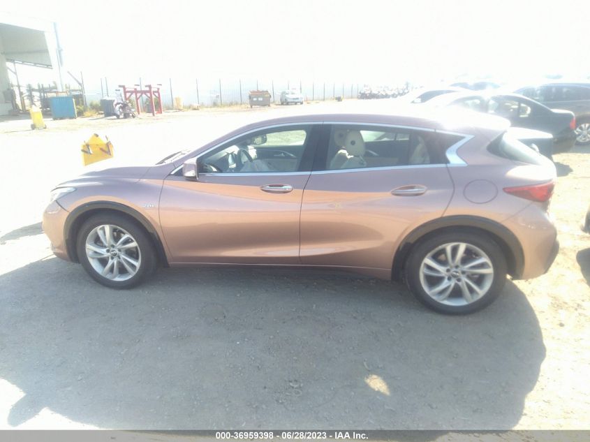 2018 INFINITI QX30 LUXURY SJKCH5CP0JA044620