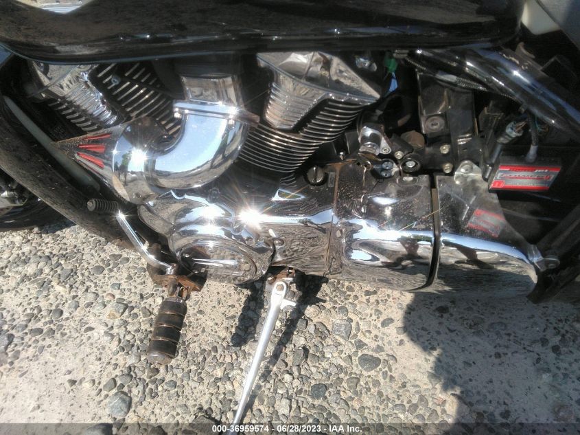 2007 SUZUKI VZR1800 - JS1VY53A372104037