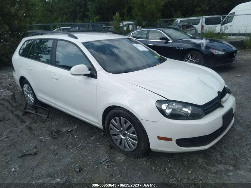 2013 VOLKSWAGEN JETTA SPORTWAGEN S - 3VWPP7AJ2DM660714