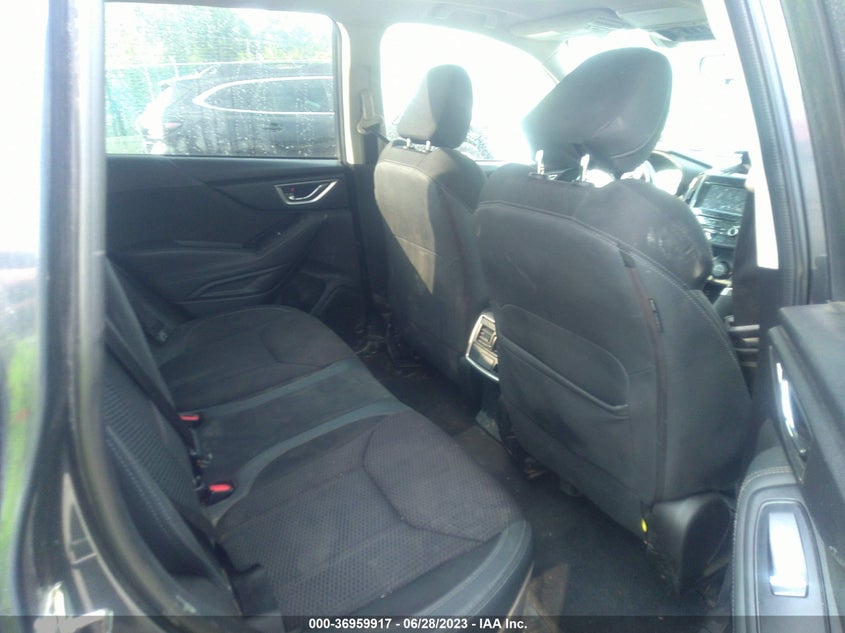 VIN JF2SKAEC4KH528349 2019 SUBARU FORESTER PREMIUM