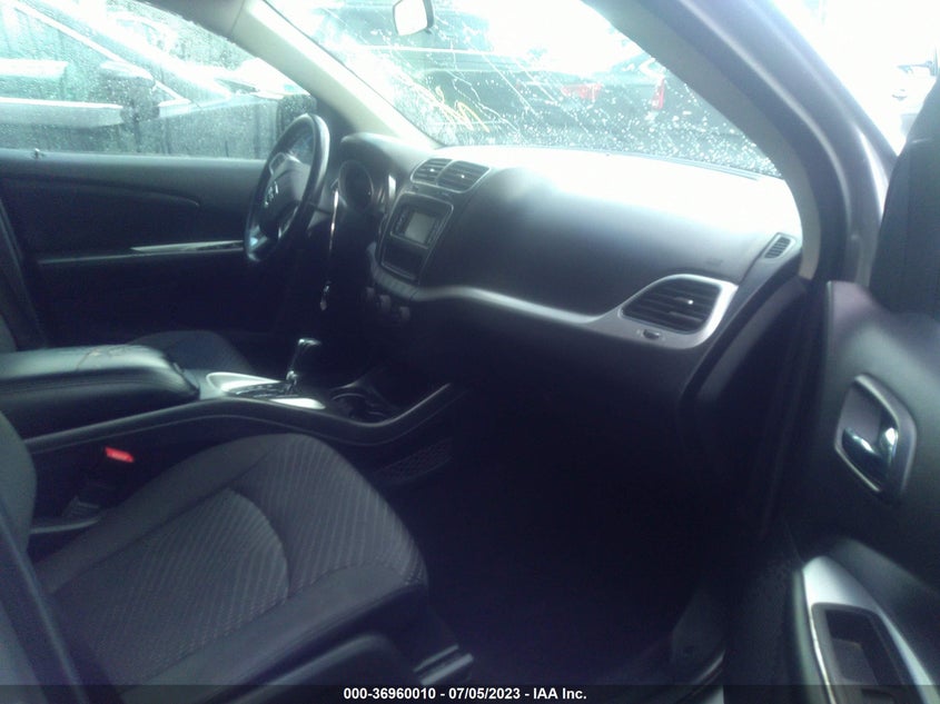 VIN 3C4PDCAB9JT277206 2018 DODGE JOURNEY SE
