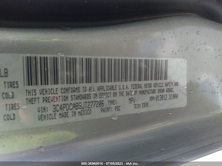 VIN 3C4PDCAB9JT277206 2018 DODGE JOURNEY SE