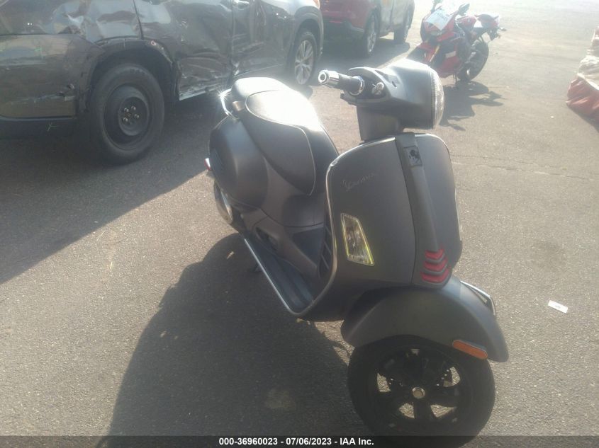 ZAPMA39MXN5202889 VESP GTS RST 300 ABS 2022