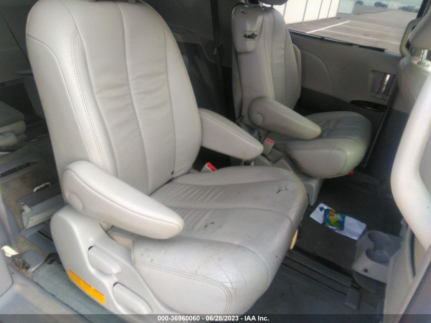 2013 TOYOTA SIENNA XLE/LIMITED - 5TDYK3DC6DS404443