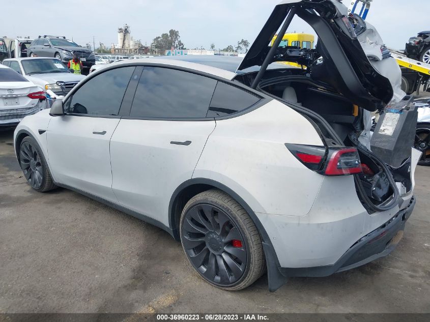 2022 TESLA MODEL Y PERFORMANCE - 7SAYGDEF8NF343329