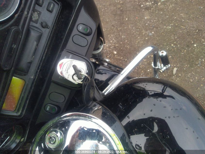 2001 HARLEY-DAVIDSON FLHT 1HD1DDV161Y654746