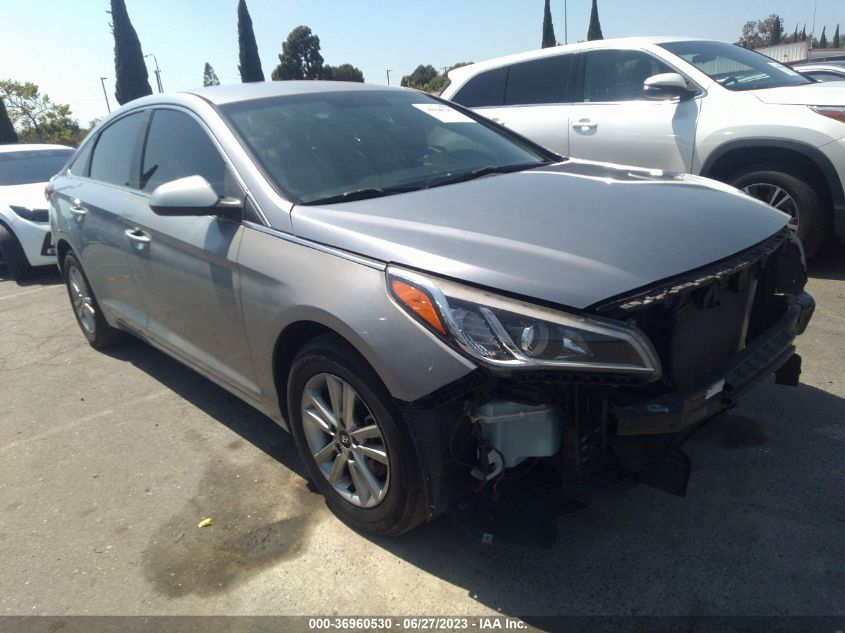 2015 HYUNDAI SONATA 2.4L SE - 5NPE24AF4FH155124