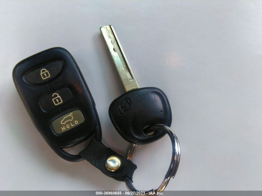 2013 HYUNDAI VELOSTER W/BLACK INT - KMHTC6AD2DU092005