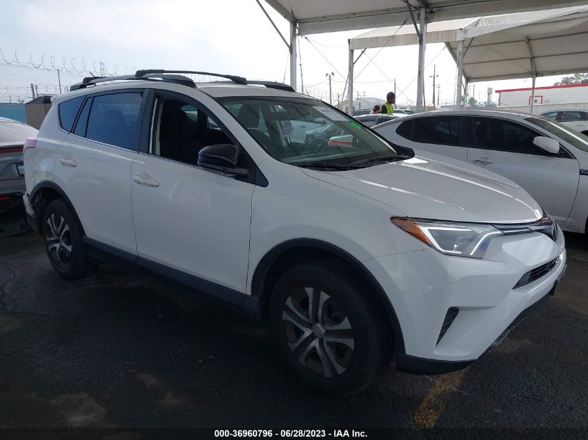2018 TOYOTA RAV4 LE - JTMZFREV8JD109797