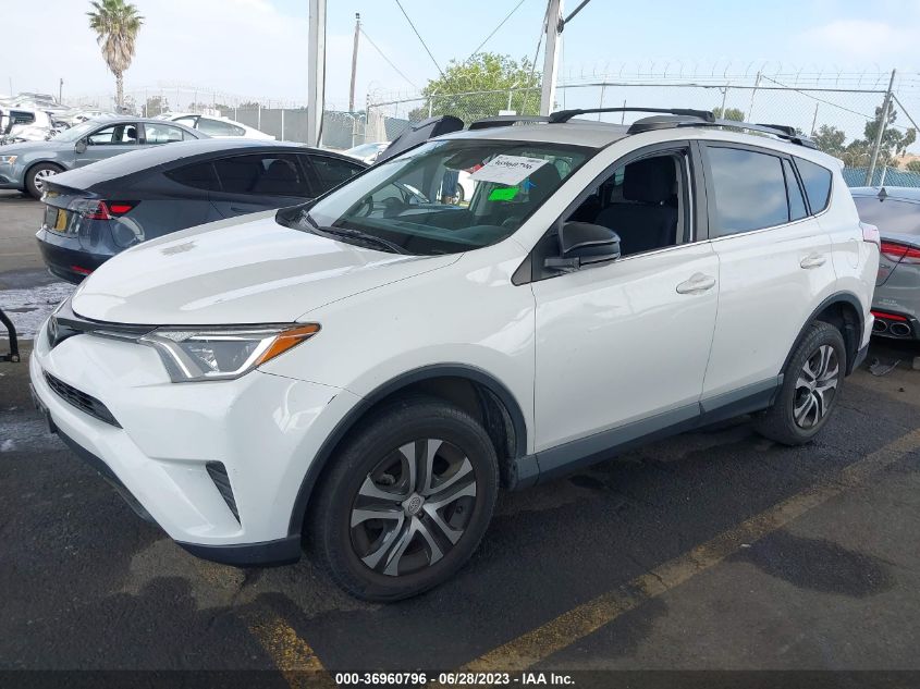 2018 TOYOTA RAV4 LE - JTMZFREV8JD109797
