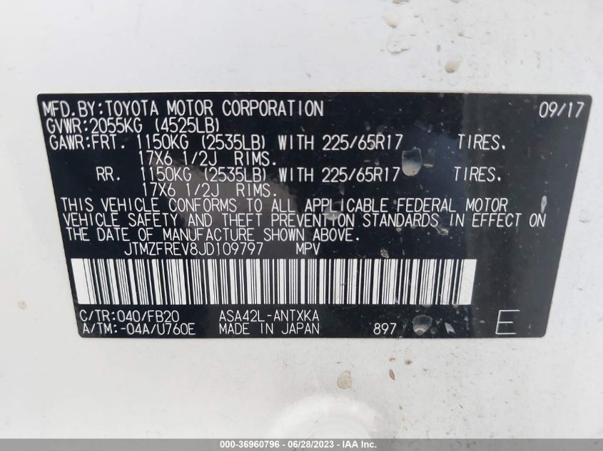 2018 TOYOTA RAV4 LE - JTMZFREV8JD109797