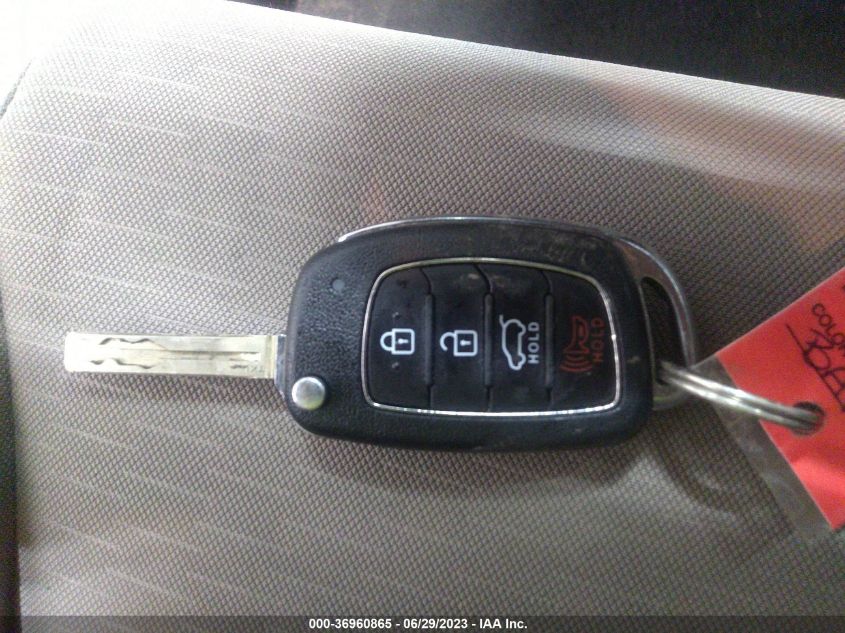 2020 HYUNDAI TUCSON SE - KM8J2CA40LU159112