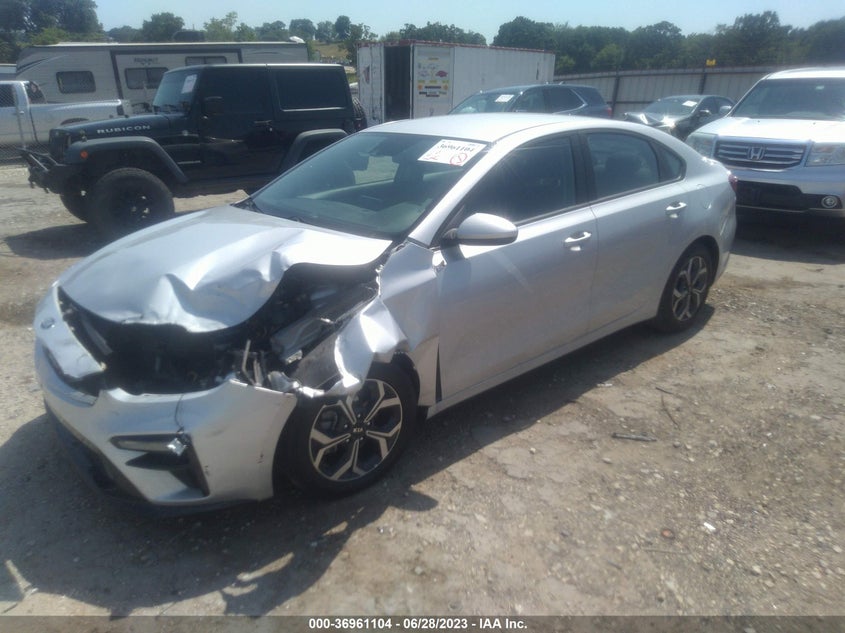 VIN 3KPF24AD3LE215719 2020 KIA FORTE LXS