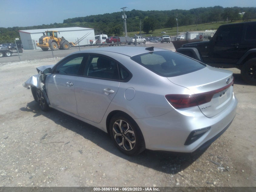 VIN 3KPF24AD3LE215719 2020 KIA FORTE LXS