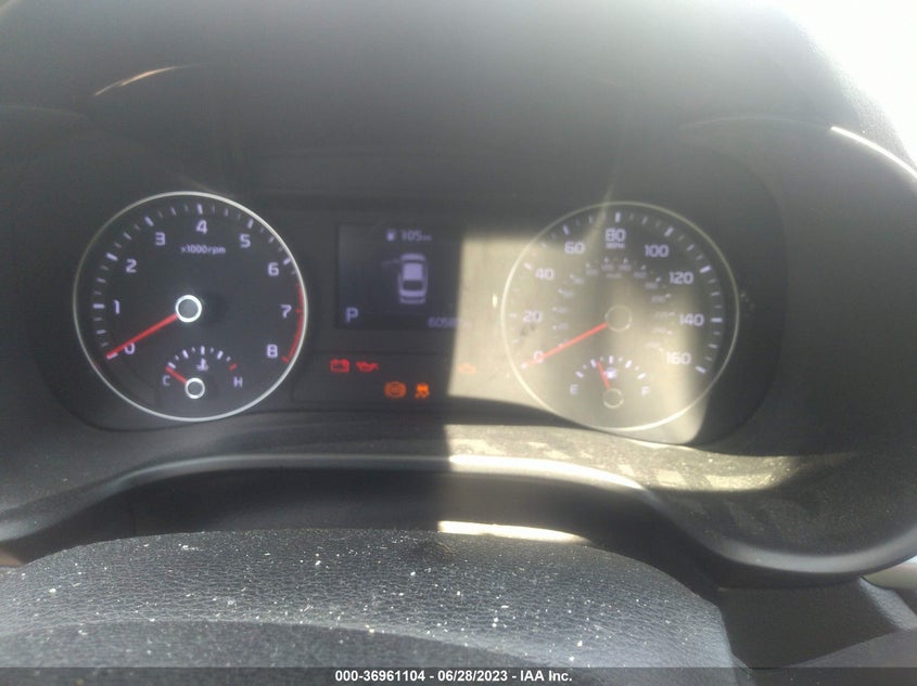 VIN 3KPF24AD3LE215719 2020 KIA FORTE LXS