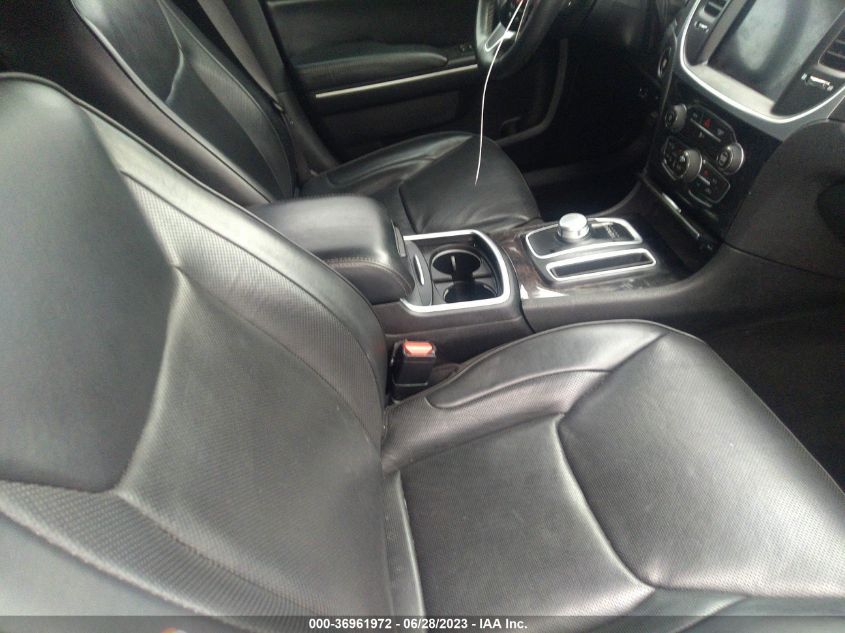 2019 CHRYSLER 300 LIMITED - 2C3CCAEG1KH697729