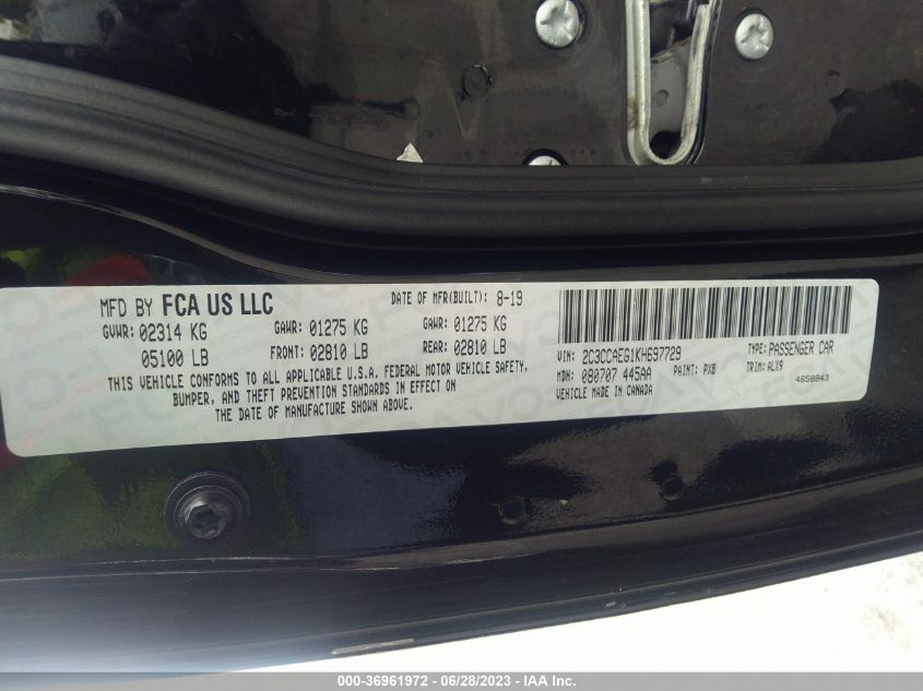 2019 CHRYSLER 300 LIMITED - 2C3CCAEG1KH697729