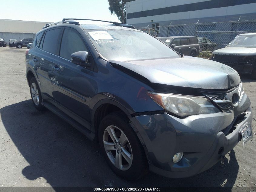 2014 TOYOTA RAV4 XLE - JTMWFREV3ED040218