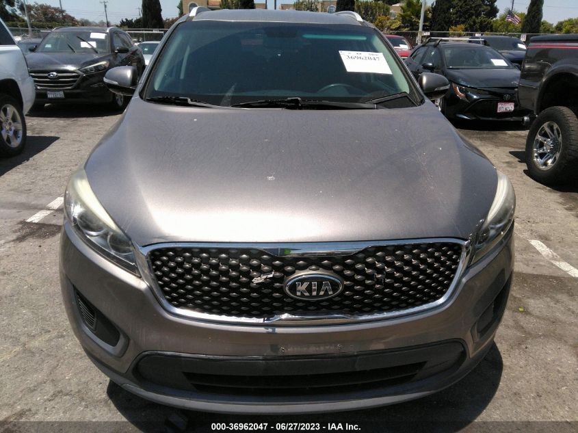 2016 KIA SORENTO LX - 5XYPG4A59GG094041