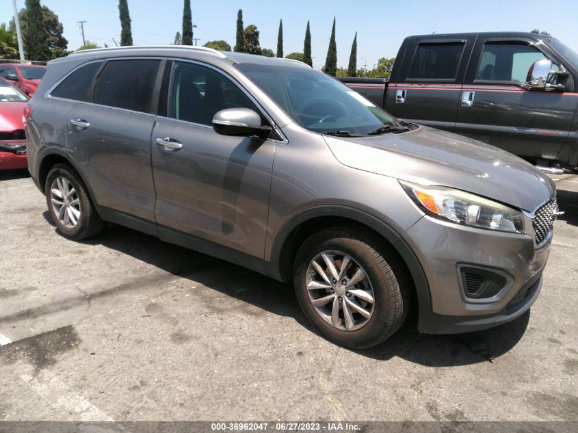 2016 KIA SORENTO LX - 5XYPG4A59GG094041