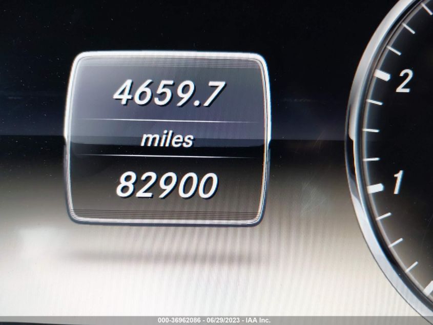 2014 MERCEDES-BENZ S-CLASS S 550 - WDDUG8CB5EA060582