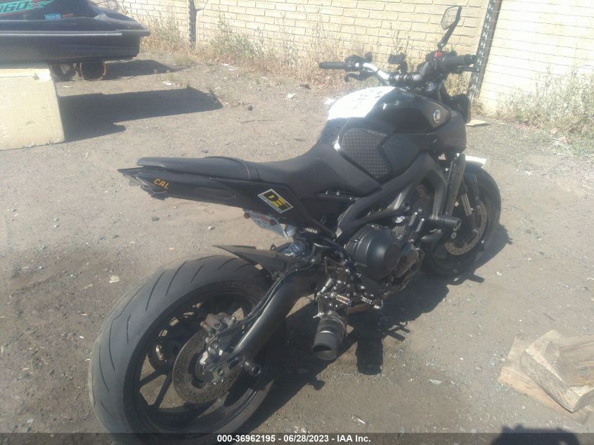 2018 YAMAHA MT09 C JYARN53Y8JA000682