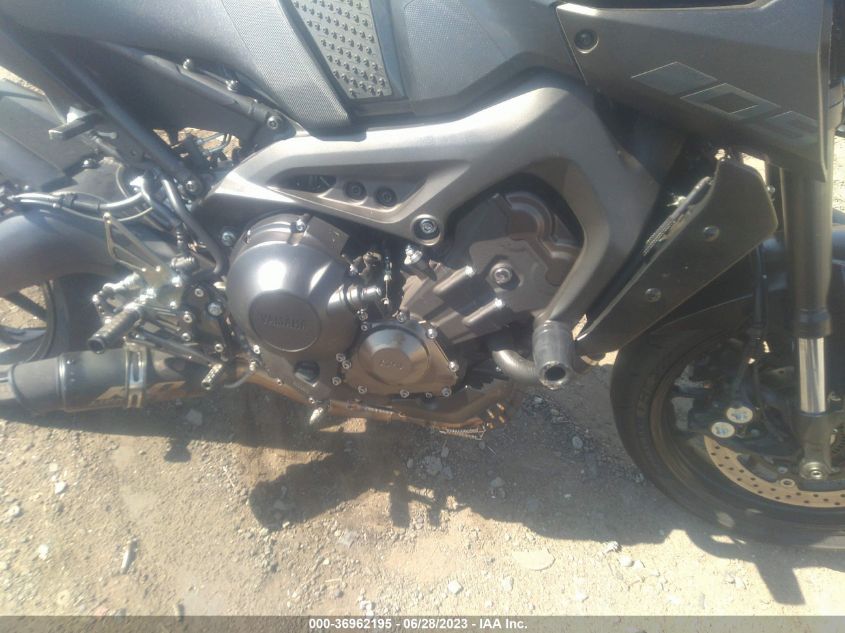 2018 YAMAHA MT09 C JYARN53Y8JA000682