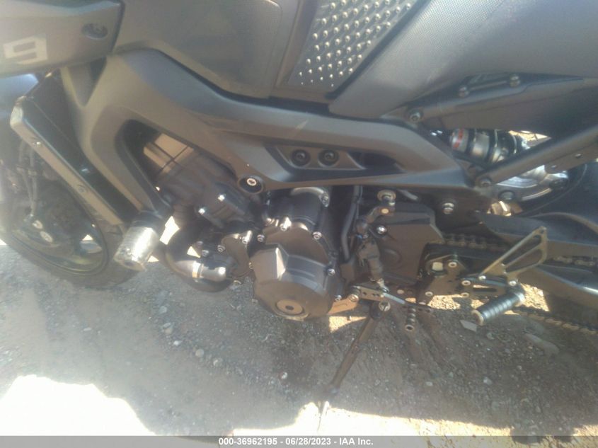 2018 YAMAHA MT09 C JYARN53Y8JA000682