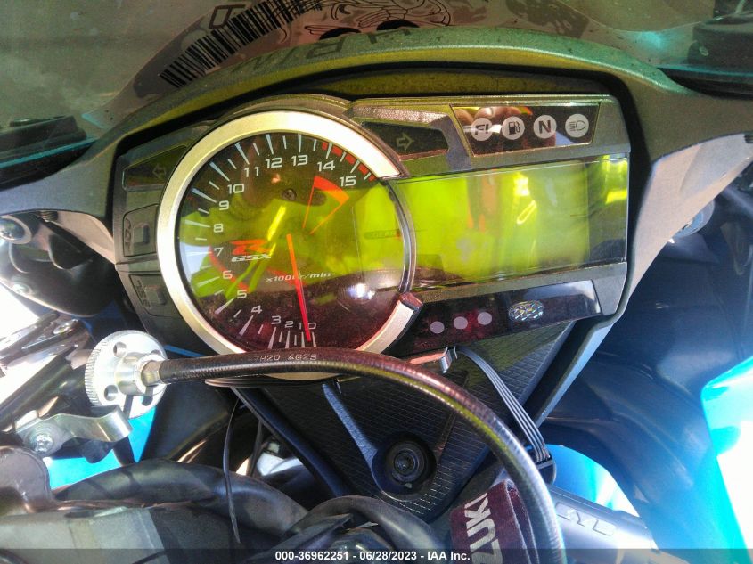 2015 SUZUKI GSX-R1000 JS1GT78AXF2100190