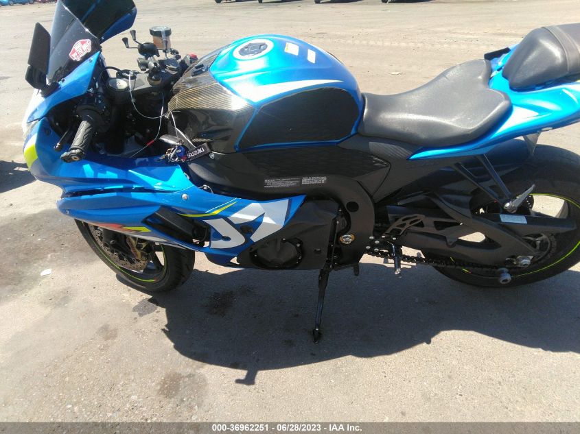 2015 SUZUKI GSX-R1000 JS1GT78AXF2100190