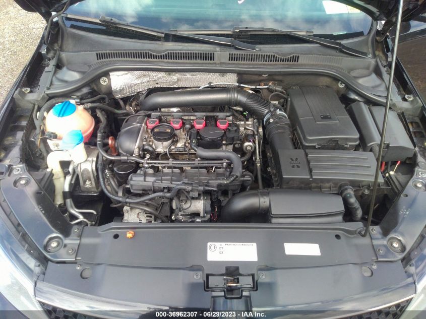 2013 VOLKSWAGEN GLI AUTOBAHN W/NAV 3VW4A7AJ8DM364388