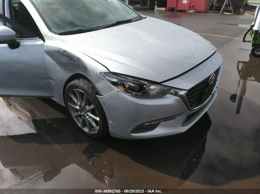 2018 MAZDA MAZDA3 4-DOOR TOURING - 3MZBN1V34JM201057