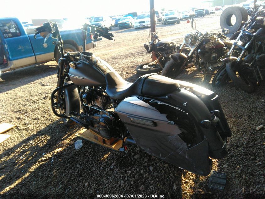 2017 HARLEY-DAVIDSON FLHRXS 1HD1KVC66HB657377