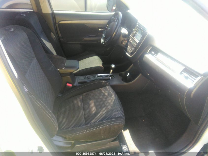 2016 MITSUBISHI OUTLANDER ES - JA4AD2A34GZ005523