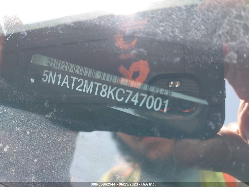 2019 NISSAN ROGUE SL - 5N1AT2MT8KC747001