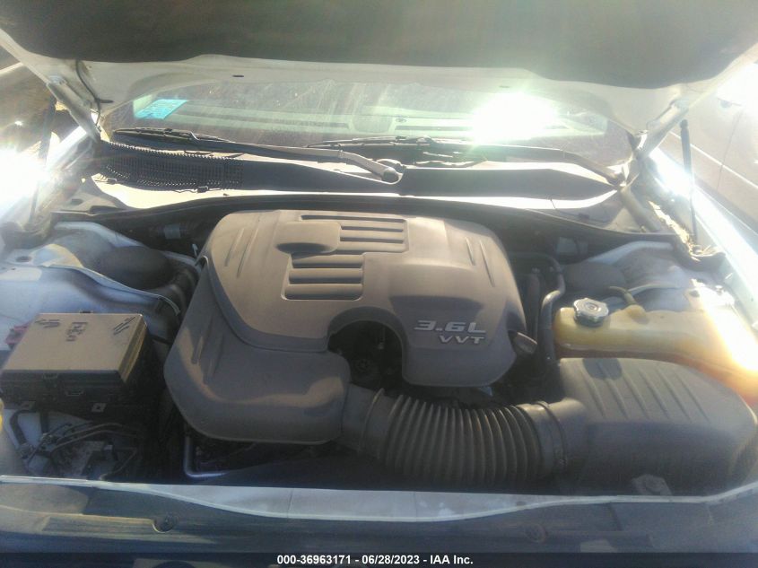 2016 CHRYSLER 300 LIMITED - 2C3CCAAG6GH243246