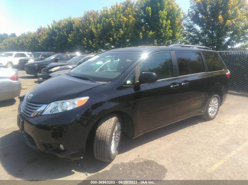 5TDYZ3DC1HS821759 2017 TOYOTA SIENNA, photo no. 2