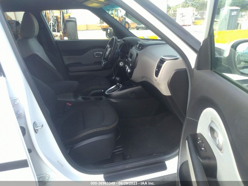2015 KIA SOUL + - KNDJP3A52F7200793