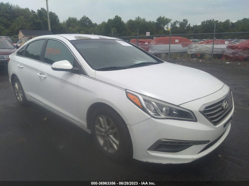 2015 HYUNDAI SONATA 2.4L SE - 5NPE24AF4FH009144