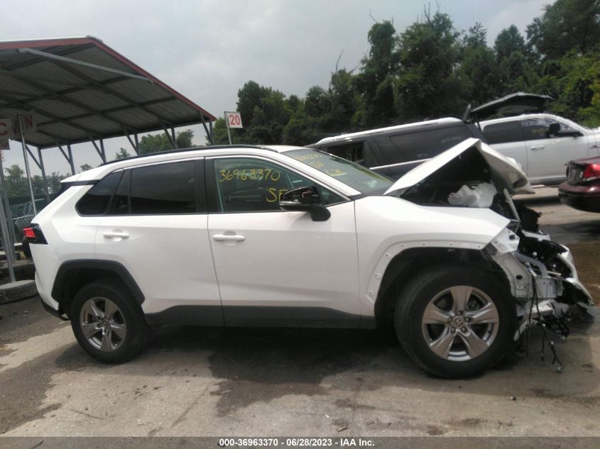 2022 TOYOTA RAV4 XLE - 2T3P1RFV3NW270717