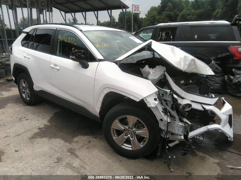 2022 TOYOTA RAV4 XLE - 2T3P1RFV3NW270717