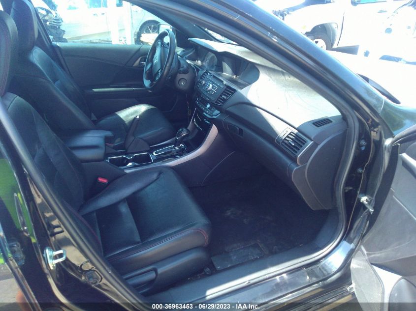 2017 HONDA ACCORD SEDAN SPORT SE - 1HGCR2F13HA225423
