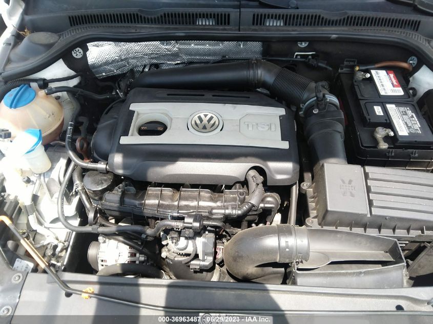 2013 VOLKSWAGEN GLI 3VW467AJXDM222318