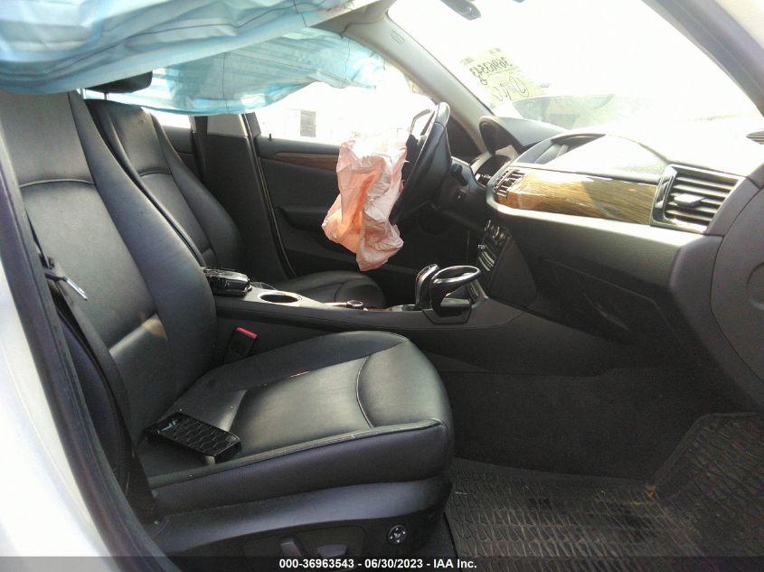 2014 BMW X1 XDRIVE28I - WBAVL1C55EVY17885