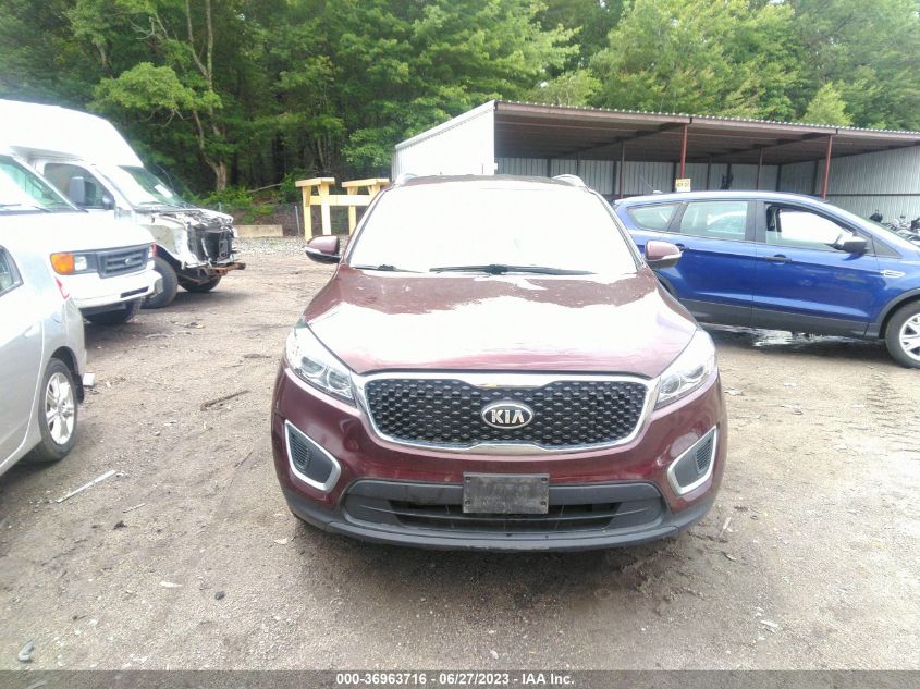 2016 KIA SORENTO LX - 5XYPGDA35GG126109